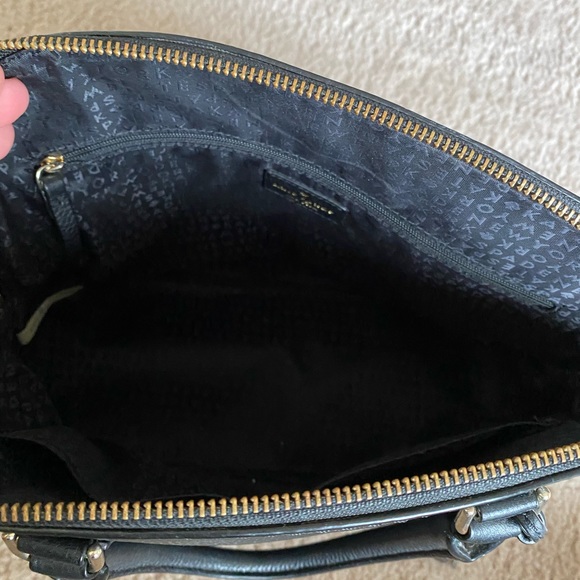 SOLD🎉 Kate Spade Purse - Picture 4 of 7